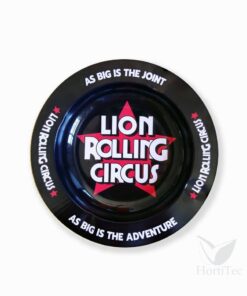 Alternative view of Cenicero lion rolling circus