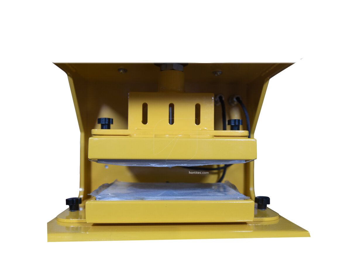 pren0056_pressautolion_04.jpg